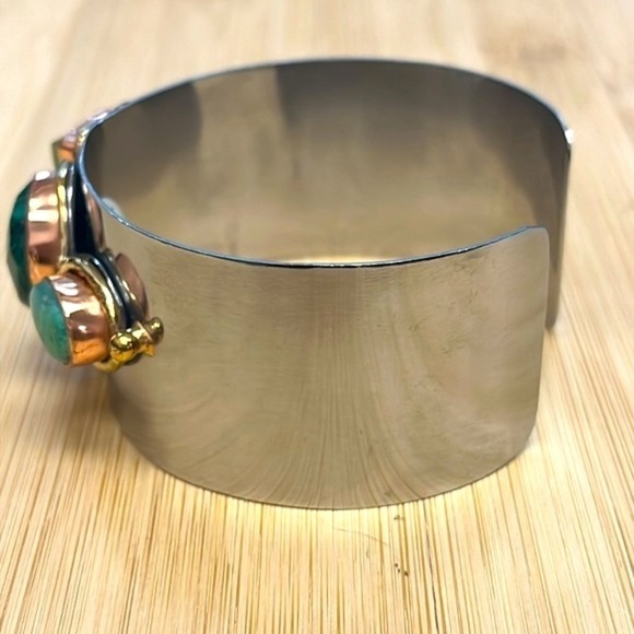 Handmade Silver Tone Adjustable Wide Cuff Bracelet Green Gemstone Embellished - Picture 12 of 16